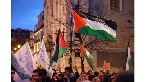 Интерес от няколко отбора от Висшата лига към завръщането на Айвън Тони