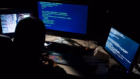 Министерството на Румъния опроверга масивна кибератака по военни имейли