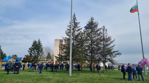 Протестите в "ТЕРЕМ – Хан Крум" приключват след изплащане на заплатите за февруари и март