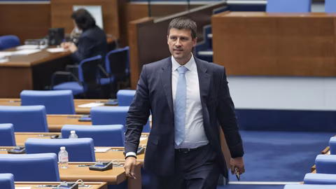 Парламентарната група "Величие" настоява за 50% увеличение на заплатите