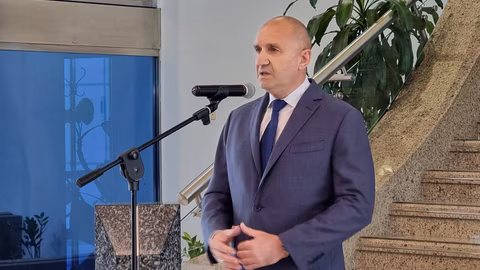 Румен Радев ще сезира Конституционния съд заради Народното събрание
