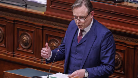 Премиерът на Белгия призова за промяна на остарелите правила за убежище