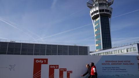 Технически проблеми на летище Орли затрудняват полетите днес
