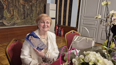 В Добрич на вторник представят книгите на поетесата Елка Няголова