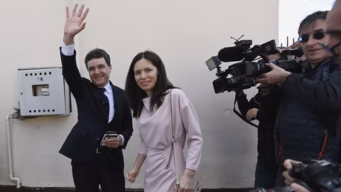 Мирабела Градинару ще бъде първа дама на Румъния до новия президент Никушор Дан