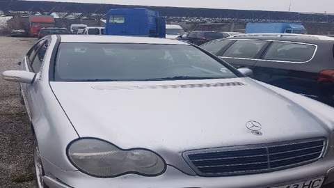 Митница Бургас провежда търг за 10 автомобила, свързани с контрабанда