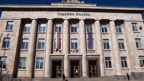 Районната прокуратура в Русе обвинява 50-годишен за нападение срещу съпругата му