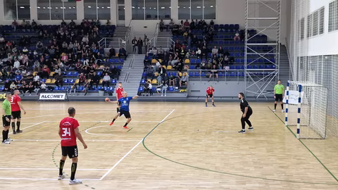 Шумен 61 изравни финала с Локомотив в решителен мач на 31 май