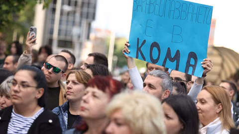 Студенти и млади здравни специалисти протестираха за достойно възнаграждение