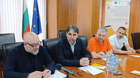Община Шумен монтира над 1600 нови енергоспестяващи улични осветители