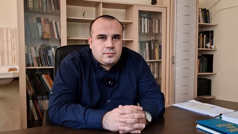 Емил Ненков подаде оставка като директор на МБАЛ Перник след кадрова криза