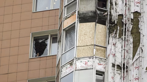 Жертви и щети след въздушни атаки в Украйна и Москва