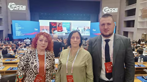 Делегация от Казанлък укрепва връзките с побратимения град Дзинан