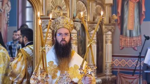 Митрополит Арсений оглави литургия и национален тракийски събор край Бакаджишкия манастир
