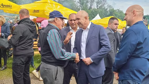 Президентът Радев подчерта силния български дух на Националния събор на овцевъдите