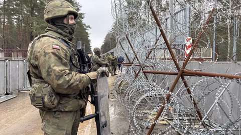 Опитите за незаконно преминаване на източните граници на ЕС се увеличиха с 180% през 2023 г.