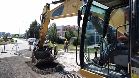 Община "Марица" стартира обновление на улица в село Маноле