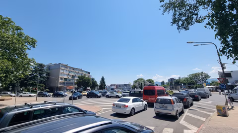 Трафикът по път I – 5 през Кърджали расте, но катастрофите намаляват