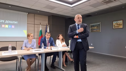 Томислав Дончев призова за повече внимание към българската промишленост