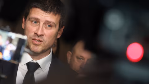 „Величие“ и ПП-ДБ обсъждат взаимна подкрепа за вотове на недоверие