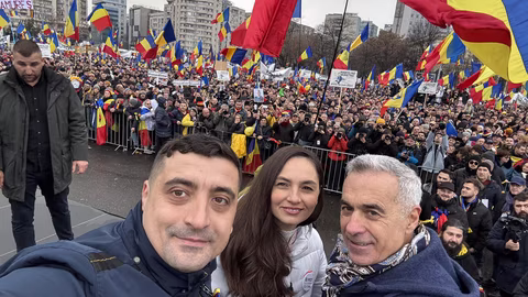 Президентските избори в Румъния разклатиха суверенистките партии и промениха политическата сцена