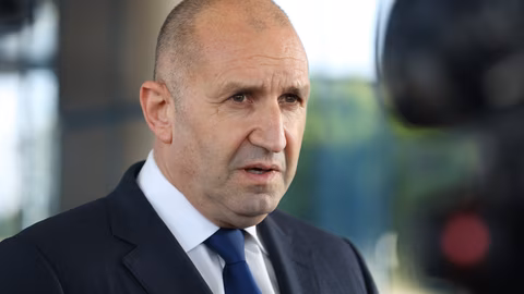 Румен Радев изрази тревоги за икономиката и еврозоната пред официално посещение