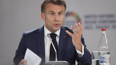 Еманюел Макрон призовава за спешна защита на океаните на конференцията в Ница