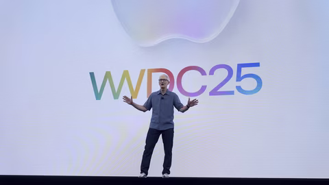 Apple представи iOS 26 с новия дизайн "Течно стъкло" и динамични тапети