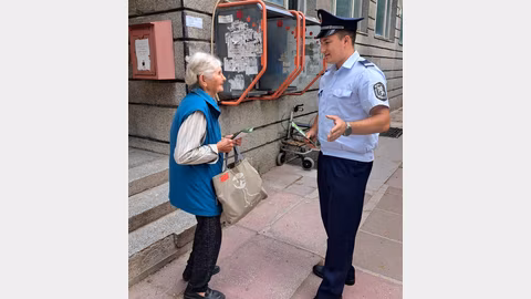Полицията в Нови пазар обучава възрастни за предпазване от измами