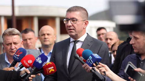Християн Мицкоски критикува "Френското предложение" за македонската идентичност