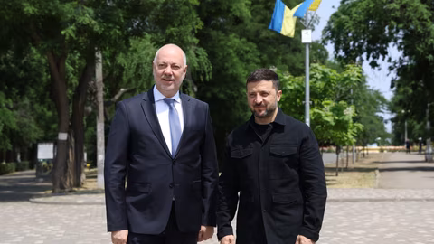 Лидери от Югоизточна Европа и Зеленски поднесоха цветя в Одеса преди срещата на върха