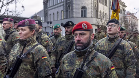 Йенс Шпан призова за подготовка на германската армия за задължителна служба
