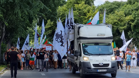 Варненци протестираха срещу еврото с искане за оставка на управляващите