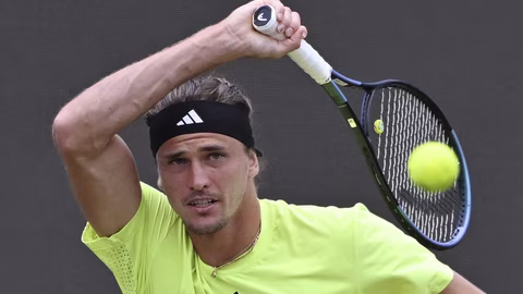 Александър Зверев се стреми да настигне лидерите в ATP на турнира в Хале