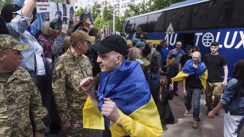 Русия и Украйна завършиха нова размяна на военнопленници след преговорите в Истанбул