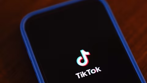 Тръмп удължи срока за продажбата на "ТикТок" до септември 2025 г.