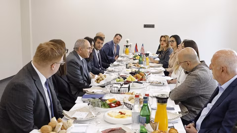 Никол Пашинян обсъди със Американската търговска камара икономическото развитие