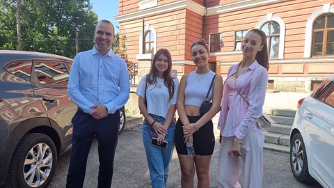 Кметът на Кюстендил организира социална кампания с череши за нуждаещи се