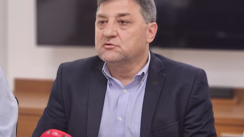 Десетокласник от Русе нападна по-малък ученик след спор в училище