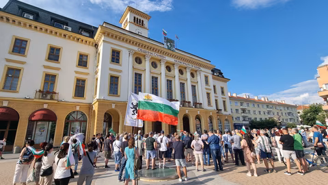 Протест в Сливен срещу еврото събира подкрепа и призиви за гражданско неподчинение