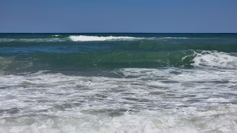 Мъж почина внезапно в морето край село Кранево, не от удавяне