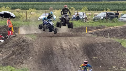 Около 30 състезатели се включиха в мотокроса на Godzilla MX Track