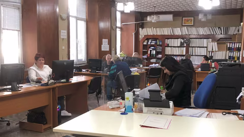 Община Мизия награди шестима граждани за навременно плащане на данъци
