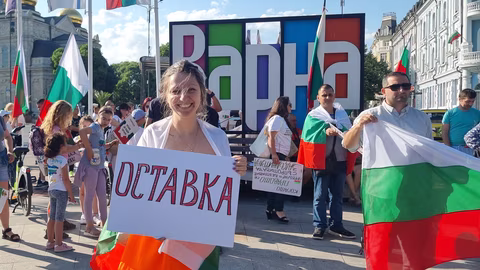 Шеста седмица протести във Варна срещу въвеждането на еврото