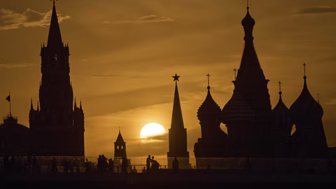 Руските ПВО свалиха 90 украински дрона, включително осем над Москва