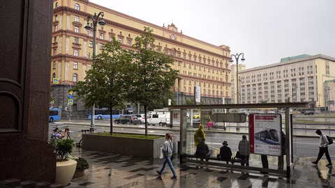 Руският парламент одобри закон за разширени правомощия на ФСС в центрове за задържане