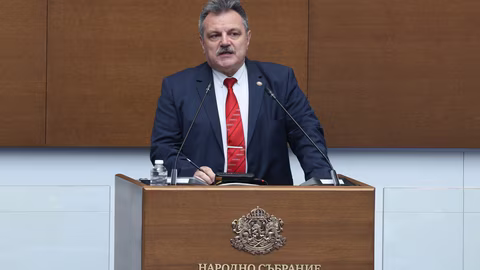 Президентът Радев наложи вето върху промените в Закона за здравното осигуряване