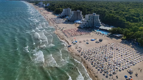 Ваканционно селище Албена празнува 56 години с концерт на Васил Найденов