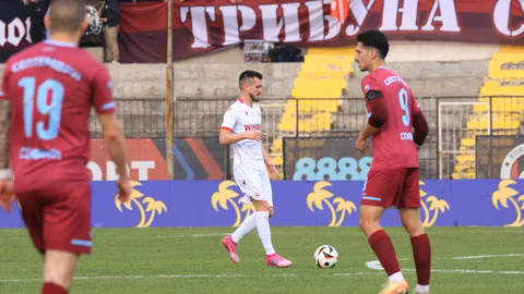 Септември победи Локомотив (София) с 1:0 в късен мач от efbet Лига