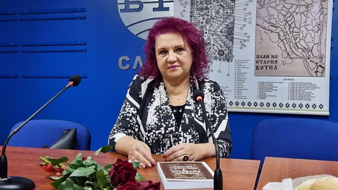Изложба \"100 килима от Котленско\" представя традициите на региона